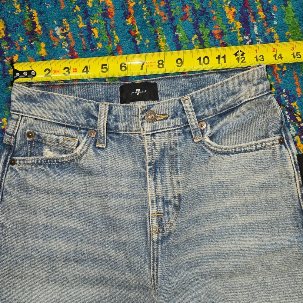 NWT 7 For All Mankind Lola Shorts Wave Light Blue Distressed Denim Women 24 - Picture 7 of 8
